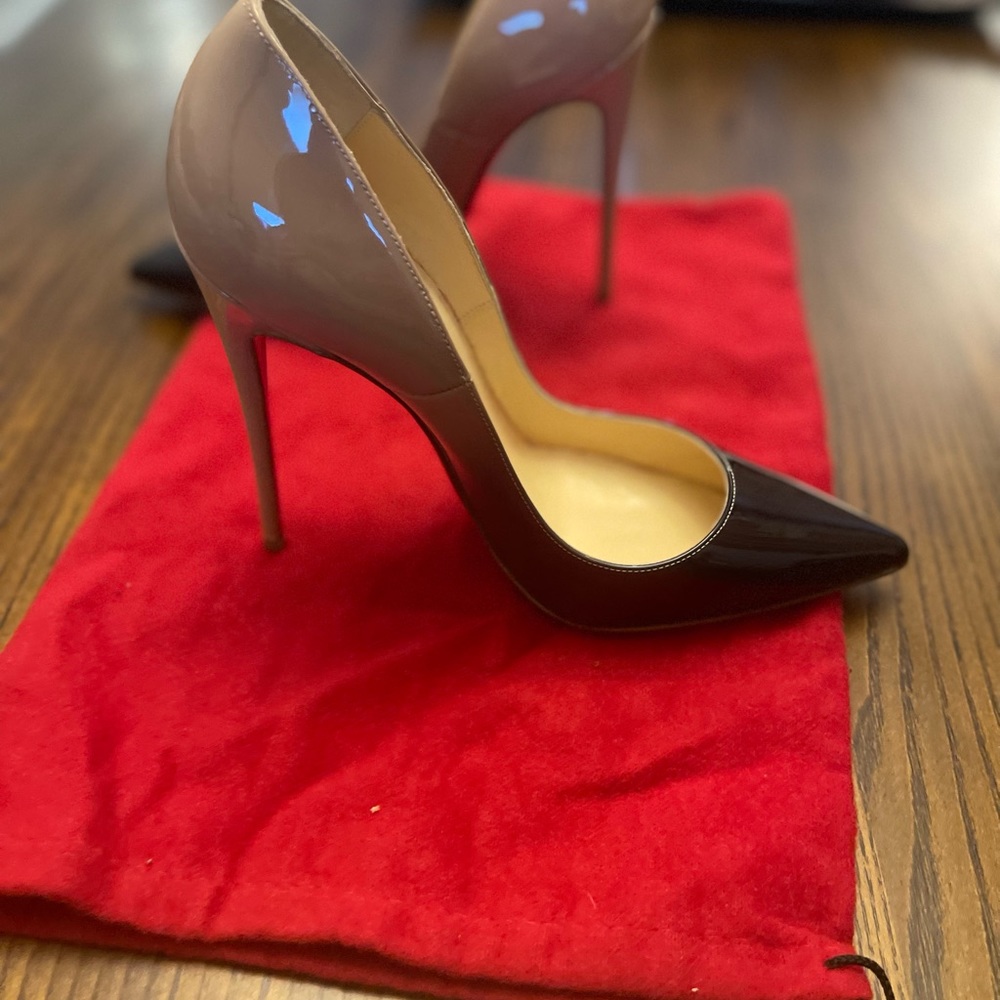 christian-louboutin  size 6 color black and beige So Kate 120mm pump